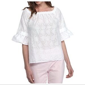 New Crown & Ivy White 3/4 Sleeve Woven Eyelet Top Bare Shoulders Size Medium